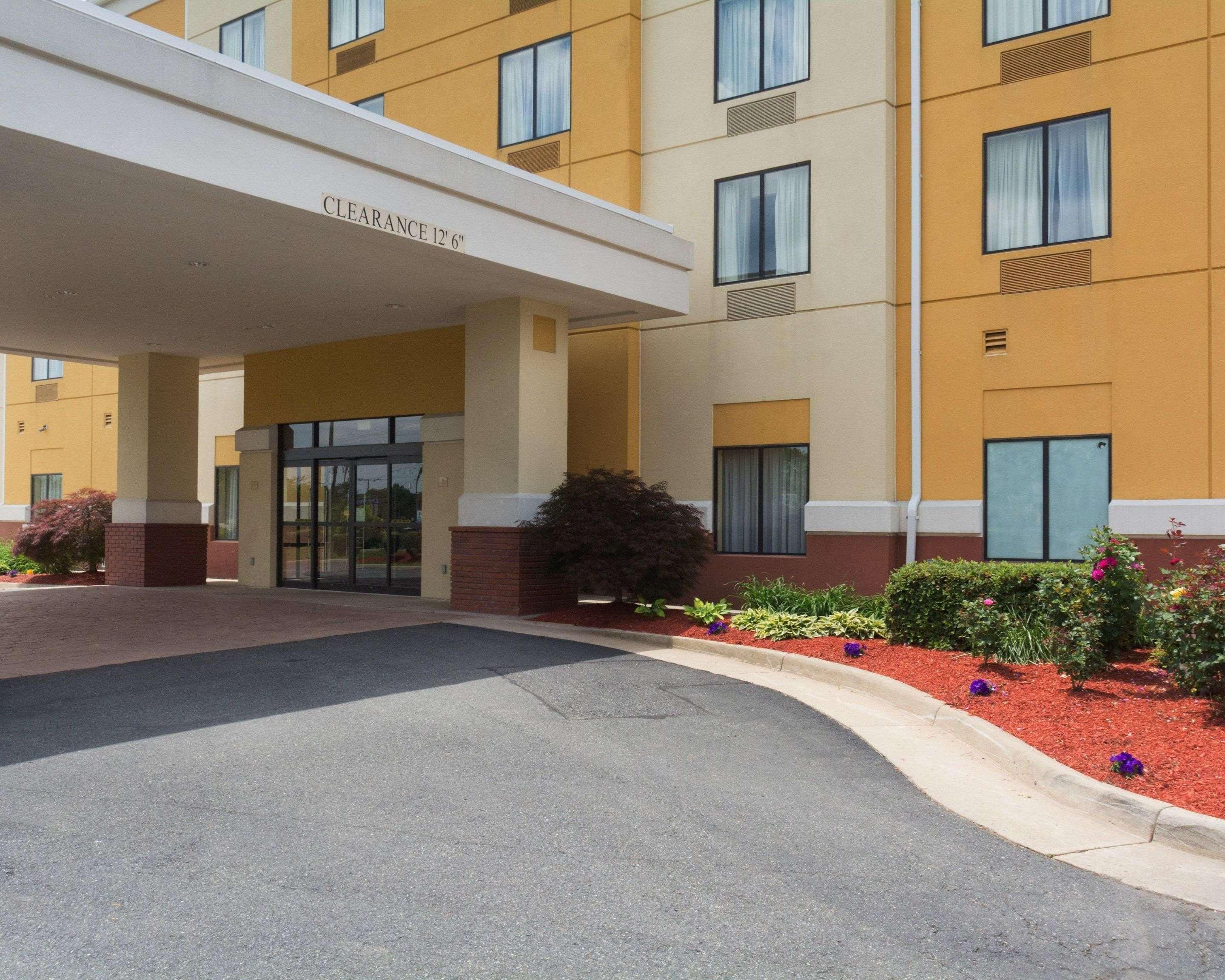 Comfort Suites Fredericksburg North Exteriér fotografie